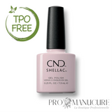 Flacon de vernis semi-permanent CND Shellac Backyard Nuptials, teinte rose poudré clair pastel, format 7,3ml, formule sans TPO.