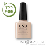 Flacon de vernis semi-permanent CND Shellac Cuddle Up, teinte beige nude doux et crémeux, format 7,3ml, formule sans TPO.