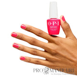 Flacon de vernis semi-permanent OPI GelColor Bright Where I Belong!, présenté avec une manucure sur ongles courts et carrés avec le vernis semi-permanent rose fuchsia éclatant OPI Bright Where I Belong!, résultat opaque et brillant sans HEMA.