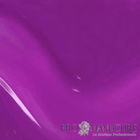 Zoom texture brillante OPI Ultra Violet Daze, un violet crème
