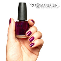 OPI-Vernis-Traditionnel-lincoln_park_after_brunch_nls071_nail_lacquer_hand_and_bottle