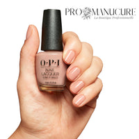 OPI-Vernis-Traditionnel-put_it_in_airplane_mode_nls062_nail_lacquer_hand_and_bottle