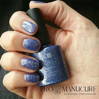 Shellac-Starry-Sapphire-Hand