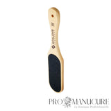 Zoom râpe pieds bois Staleks ABC 10/1 manche ergonomique abrasif minéral carbure de silicium pour lissage et finition douce peau des pieds