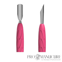 Zoom pousseur Staleks PQ-10/2 acier inoxydable AISI 420 affûtage manuel narrow rounded pusher et slanted pusher orange stick métallique pour cuticules adhérentes