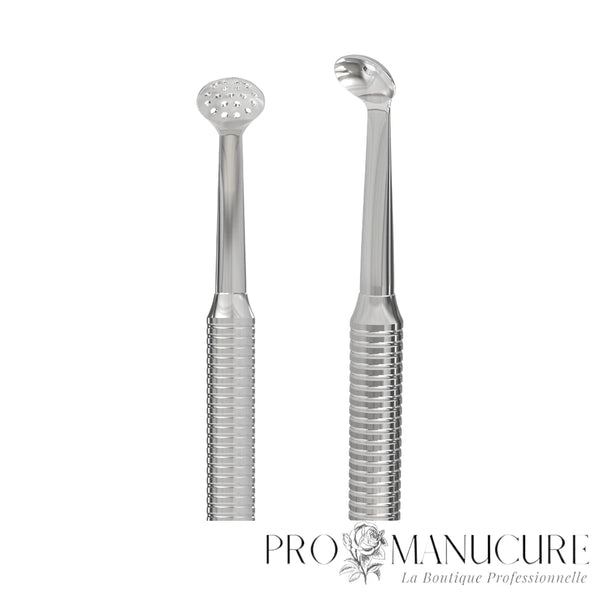 Zoom outil esthétique Staleks ZE-20/2 manche cannelé antidérapant cuillère perforée pour extraction comédons points noirs zones étendues cabine esthétique