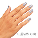 Vernis-Semi-Permanent-GelColor-OPI-Case-Of-Glamnesia-Hand