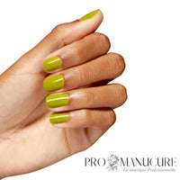 Vernis-Semi-Permanent-OPI-Hello-Kindness-Sans-TPO-Hand