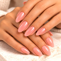 Manucure rose pêche naturel réalisée avec Atlas Gel Builder Feel Good