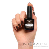 CND Shellac Leather Goods marron chocolat porté sur les ongles avec flacon 12,5 ml
