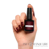 CND Shellac Oxblood rouge bordeaux profond porté sur les ongles avec flacon 12,5 ml