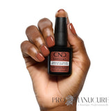 CND Shellac Terracotta Dreams 12,5 ml porté sur peau foncée – manucure terracotta terre cuite