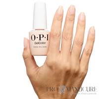 Vernis semi-permanent OPI GelColor Throw Me a Wink rose pâle à la finition crème sur les ongles