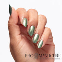 OPI-Decked To The Pines-Hand
