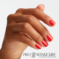 OPI-GelColor-Vernis-Semi-Permanent-A-Good-Darin_man-Is-Hard-To-Find-Hand
