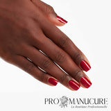 OPI-GelColor-Vernis-Semi-Permanent-An-Affair-In-Red-Square-Hand