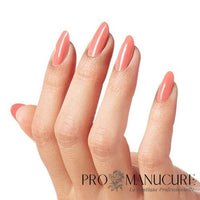 OPI-GelColor-Vernis-Semi-Permanent-suzi-is-my-avatar-Hand