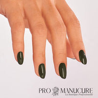 OPI-GelColor-Vernis-Semi-Permanent-things-ive-seen-in-aber-green-Hand